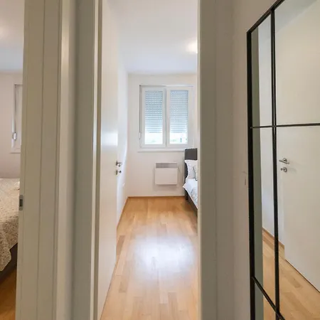 Apartman Tesla